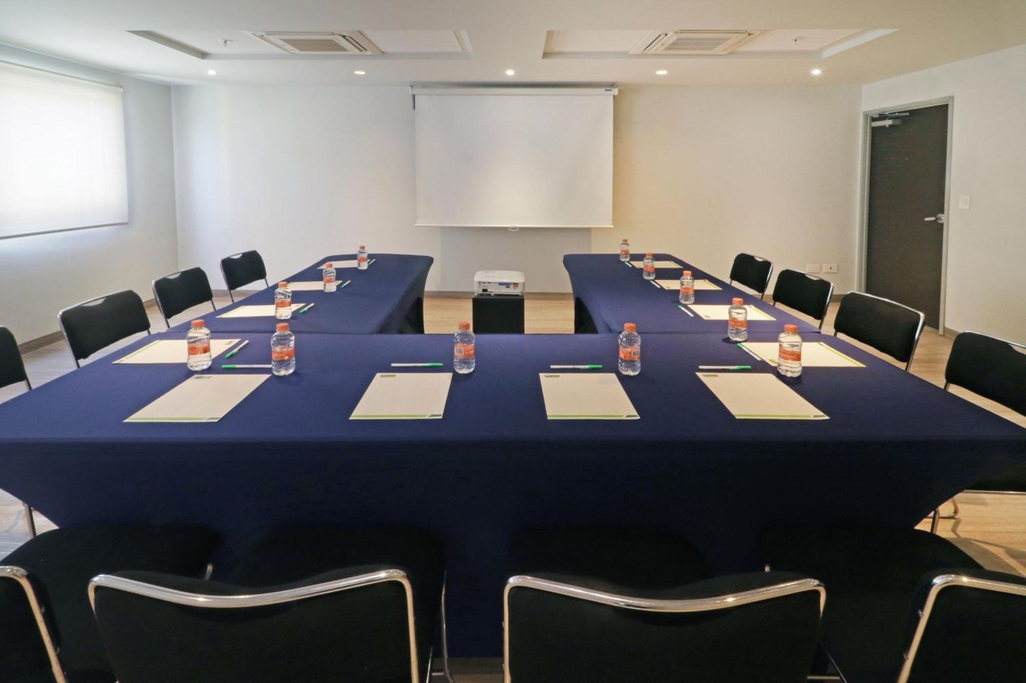 City Express Junior By Marriott Merida Altabrisa Zewnętrze zdjęcie